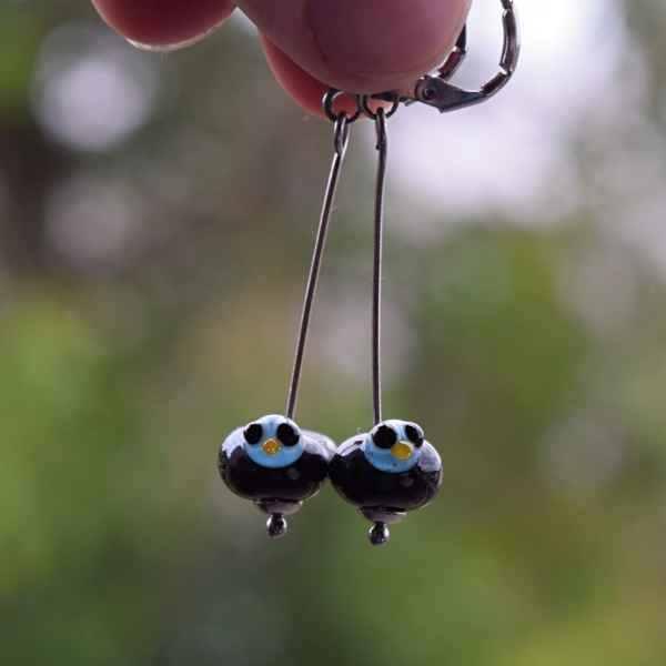 Ptáčci - náušnice s ručně vinutými perlemi - sklo vinutky a chirurgická ocel - lampwork beads