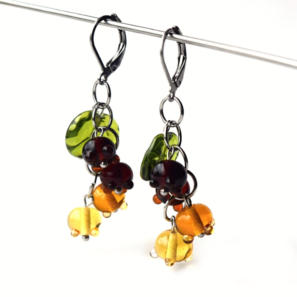 Jantar - náušnice s ručně vinutými perlemi - vinutky sklo a chirurgická ocel lampwork earrings