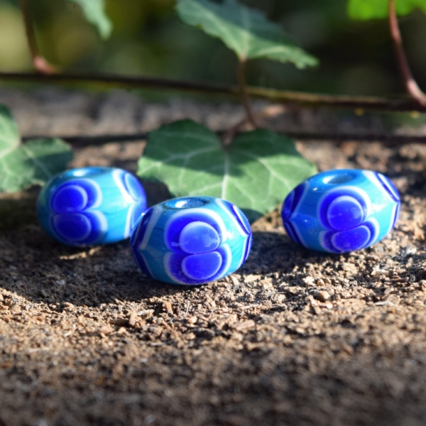 Keltský korálek s dvojitými očky - replika Štramberk - nález Šipka - celtic lampwork glass beads