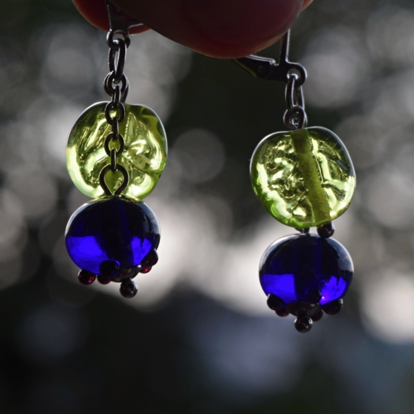 Borůvky - náušnice s ručně vinutými skleněnými perlemi - chirurgická ocel - lampwork earrings berries