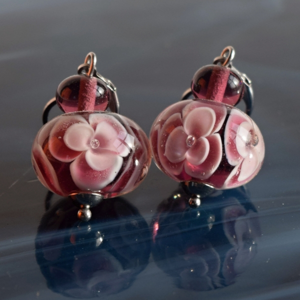 Náušnice s vinutkami Ametysto - ručně vinuté perle - sklo a chirurgická ocel - lampwork earrings