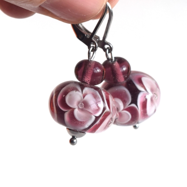 Náušnice s vinutkami Ametysto - ručně vinuté perle - sklo a chirurgická ocel - lampwork earrings