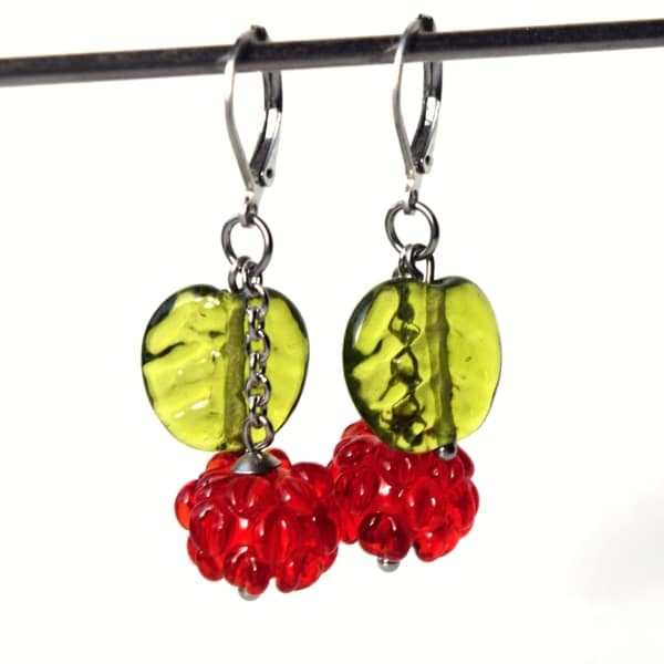 Maliny - náušnice s ručně vinutými perlemi - sklo a chirurgická ocel - korálky - lampwork beads - earrings